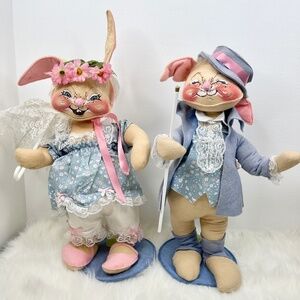 🐰 Annalee Spring- Large Easter Bunny Couple Figurines – Spring Parade Pair –
